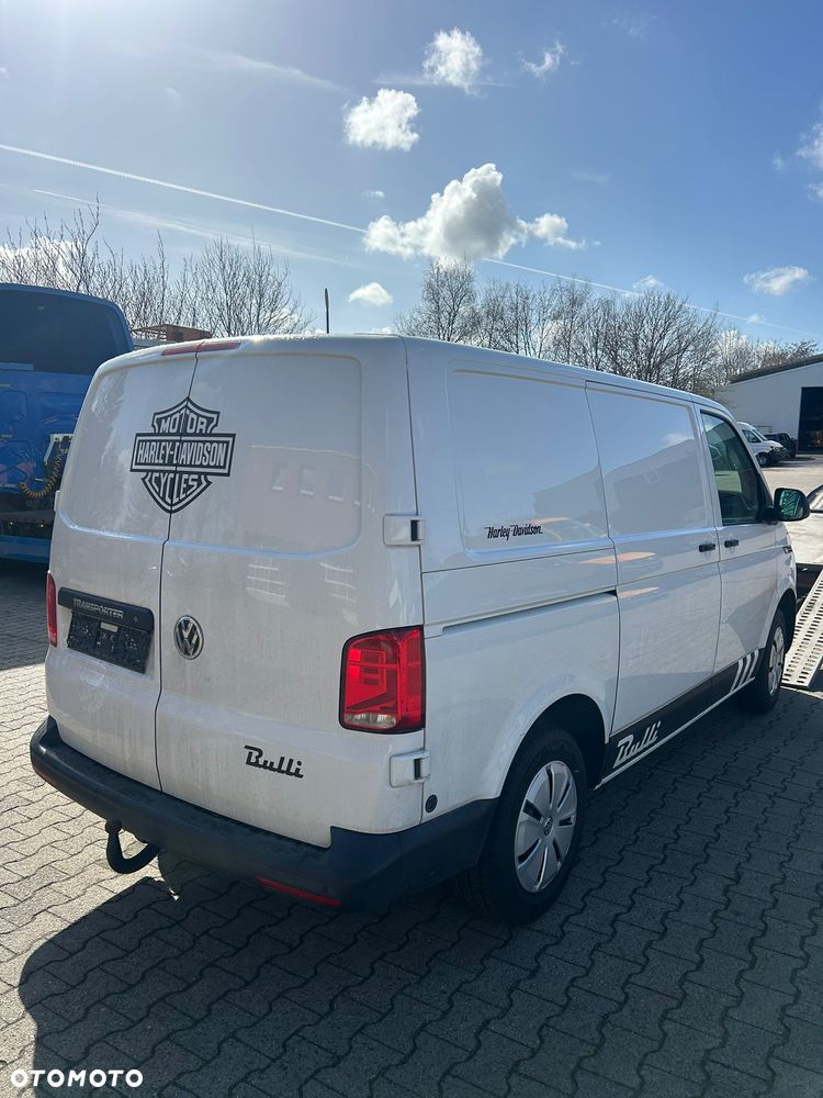 Volkswagen Transporter - 2
