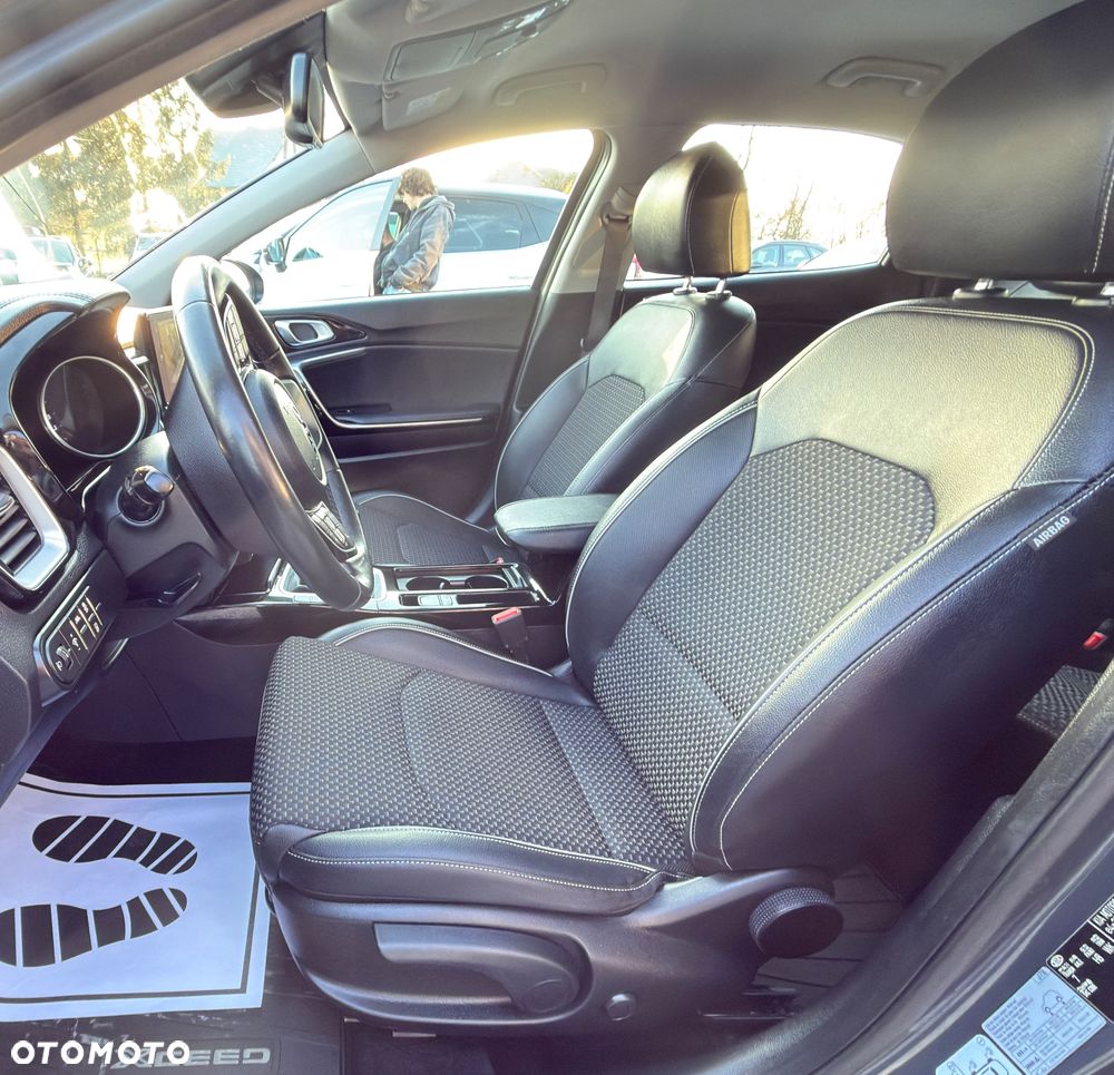 Kia XCeed 1.4 T-GDI L Business Line - 10