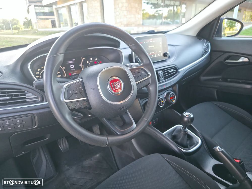 Fiat Tipo Station Wagon 1.6 M-Jet Lounge J17 - 9