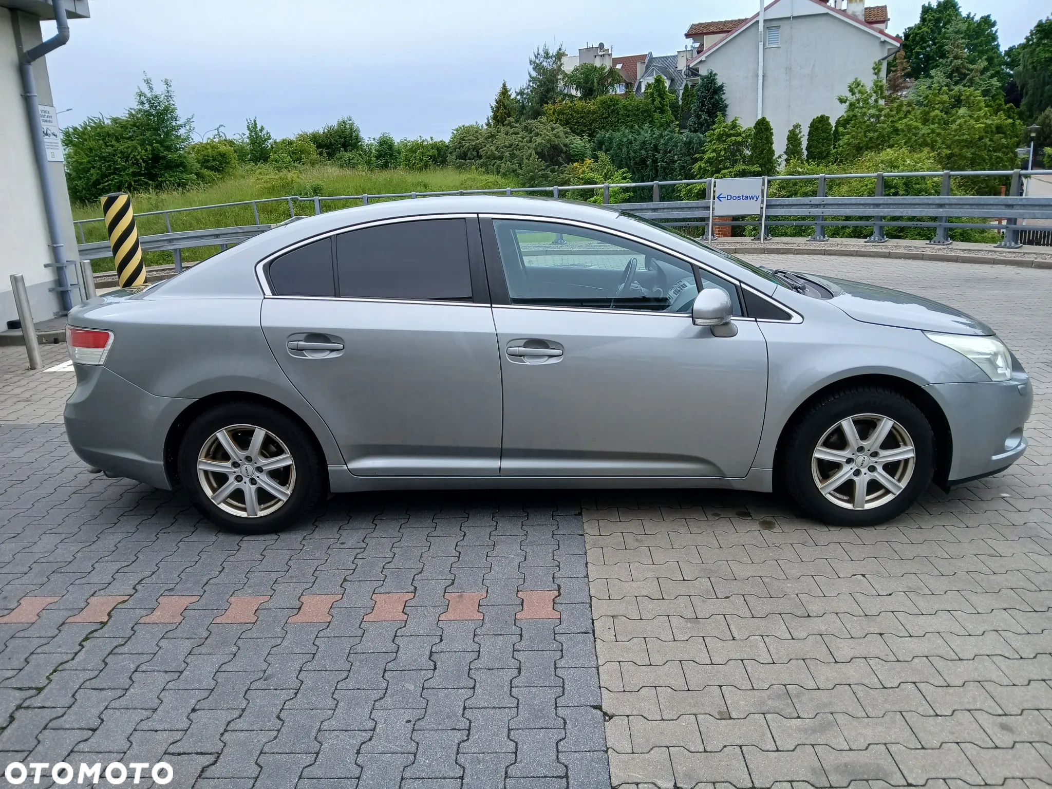 Toyota Avensis 1.8 Premium - 3