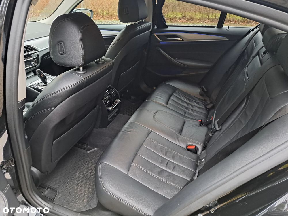 BMW Seria 5 530e iPerformance - 27
