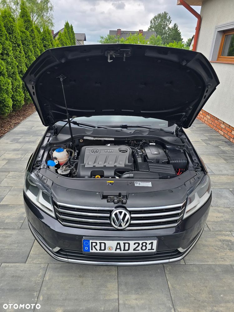 Volkswagen Passat - 10