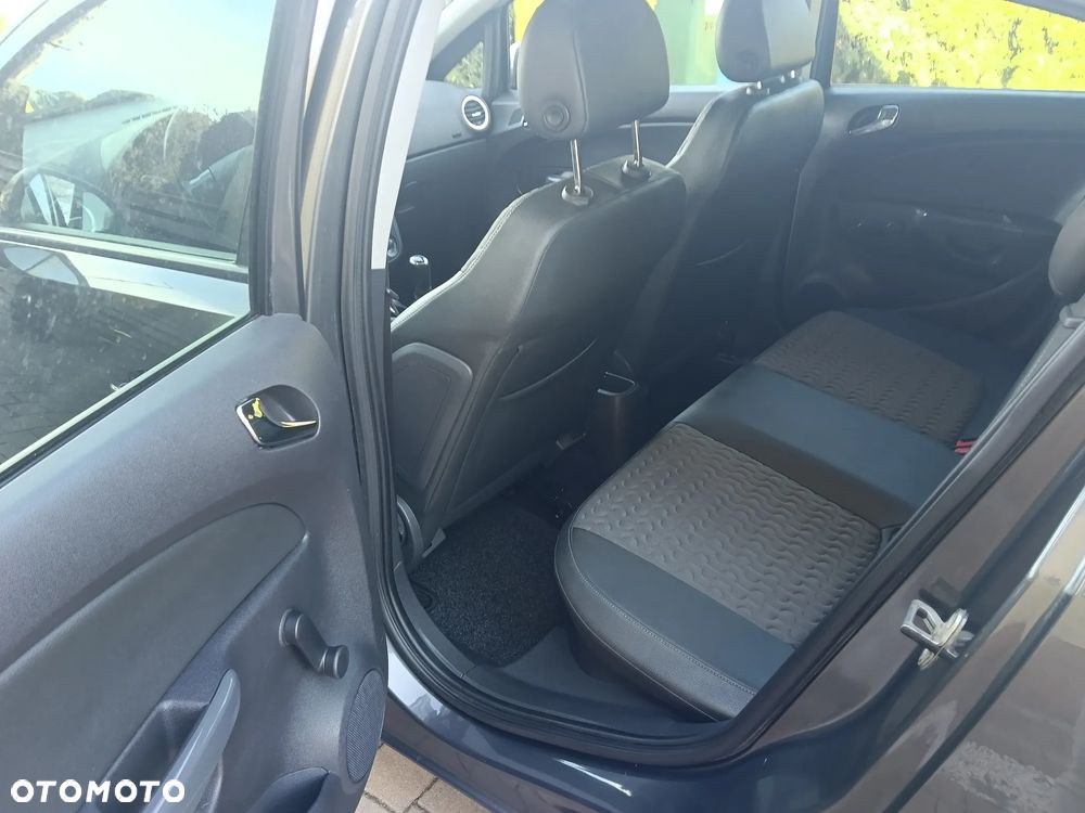 Opel Corsa 1.4 16V Innovation - 12