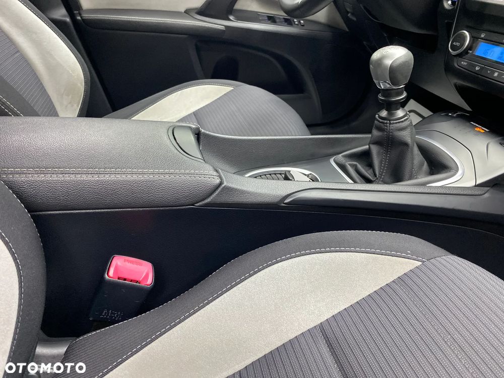 Toyota Avensis 2.0 D-4D Prestige - 19