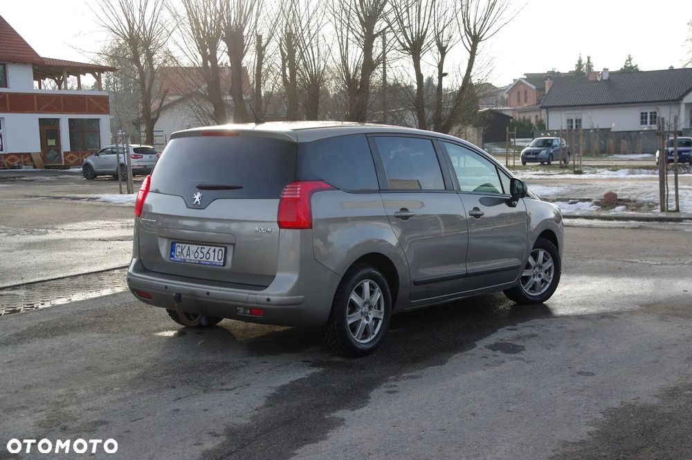 Peugeot 5008 - 2