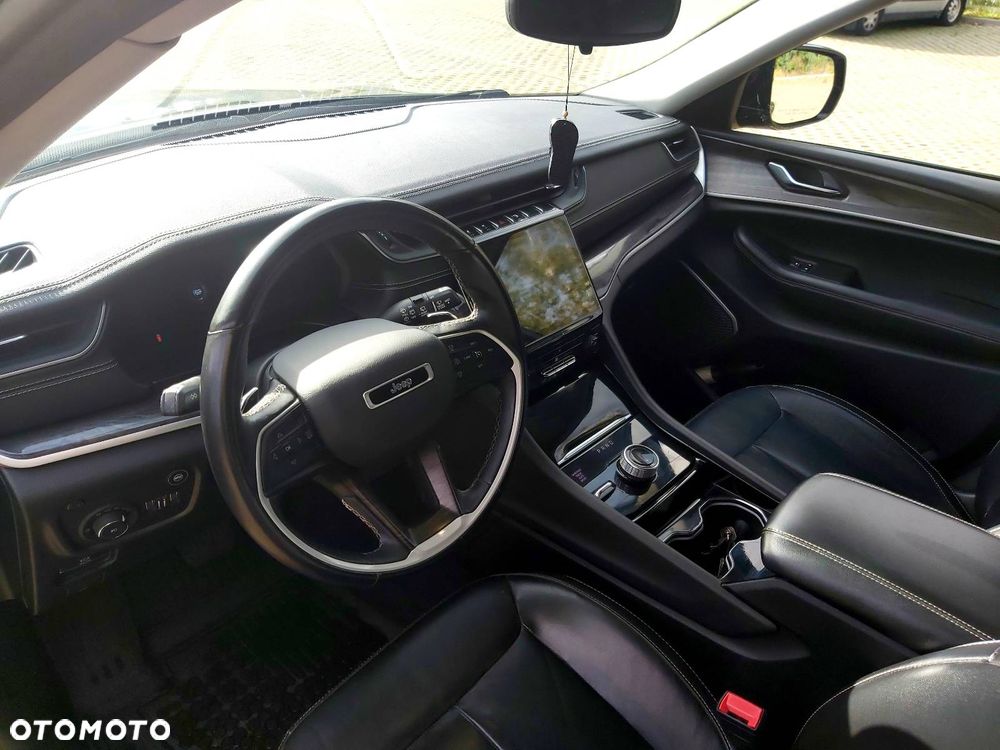 Jeep Grand Cherokee - 18