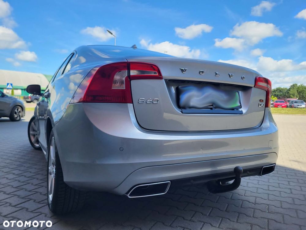 Volvo S60 D4 Momentum - 22