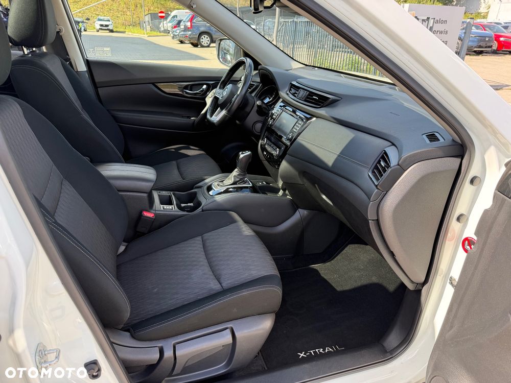 Nissan X-Trail 1.3 DIG-T N-Connecta 2WD DCT - 31