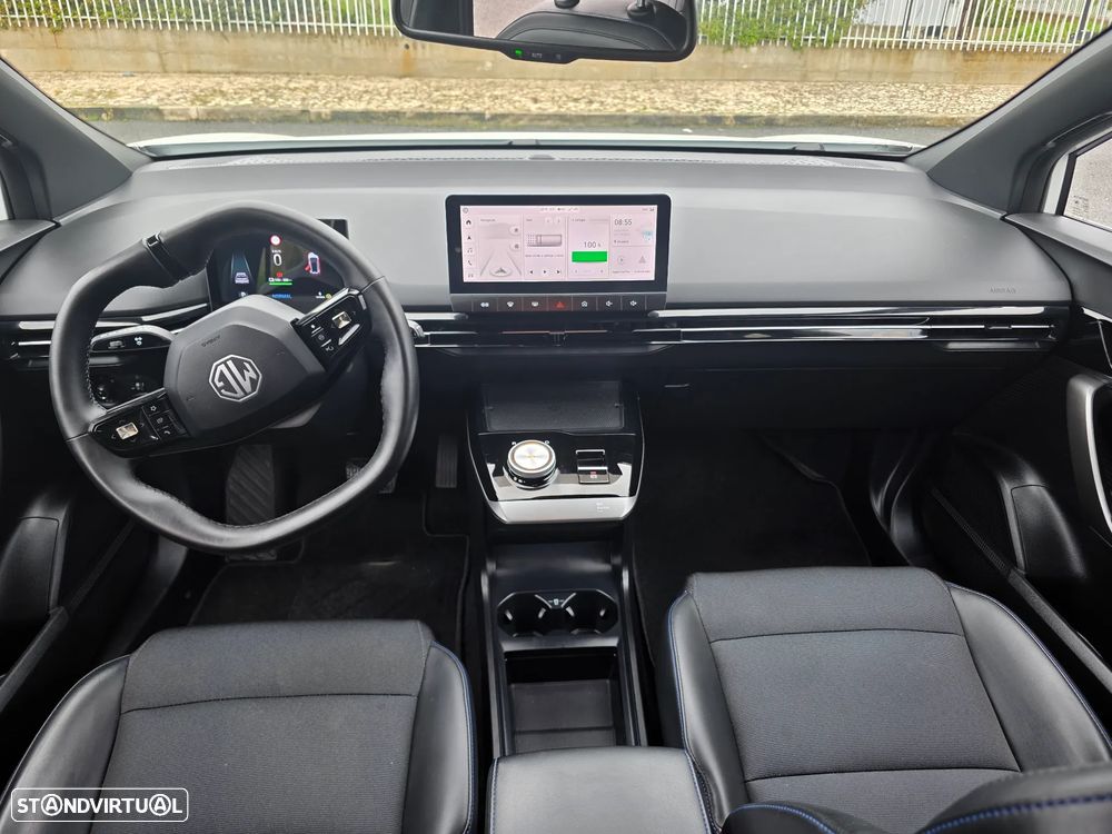 MG MG4 77 kWh Extended Range Luxury - 18