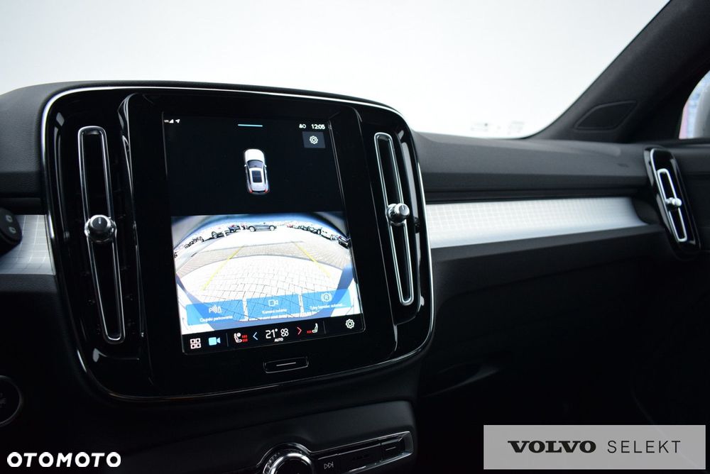 Volvo XC 40 - 24