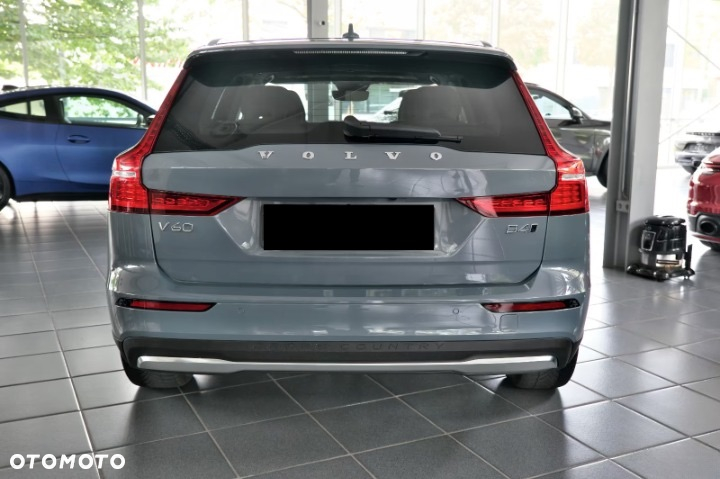 Volvo V60 Cross Country B4 D AWD Geartronic - 6