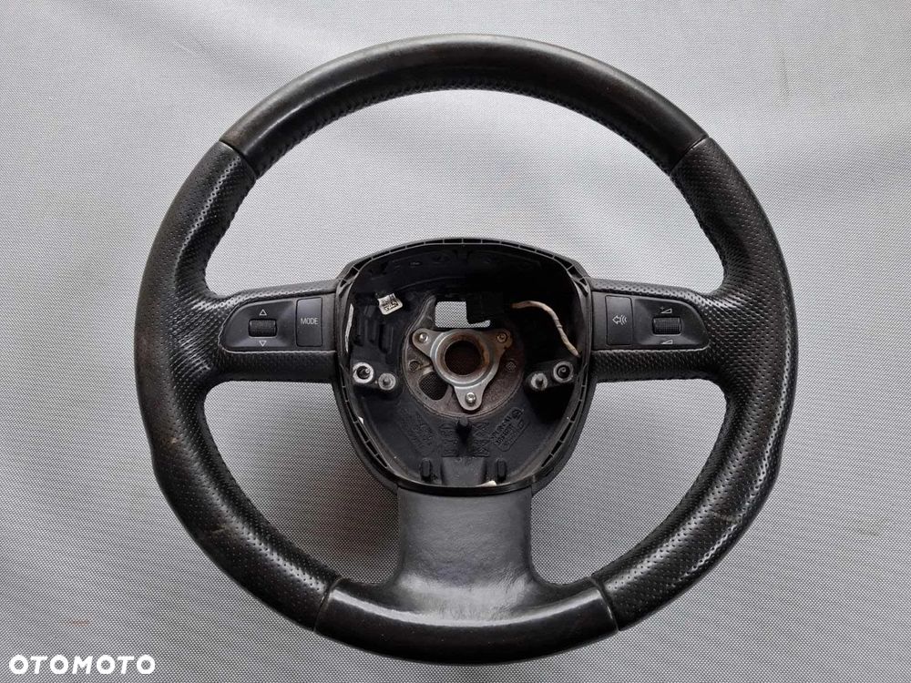KIEROWNICA ŁOPATKI F1 AUDI A3 S LINE 8P 8P0 MULTIFUNKCYJNA - 1
