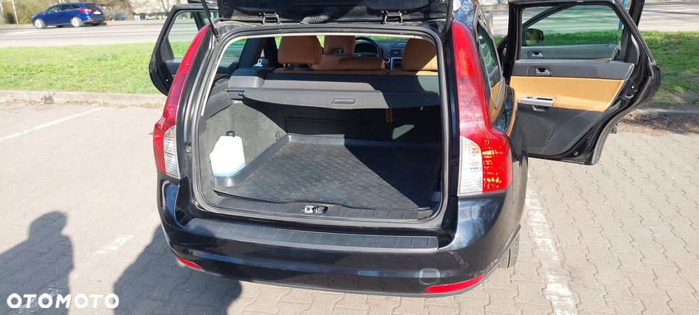 Volvo V50 1.6D - 13