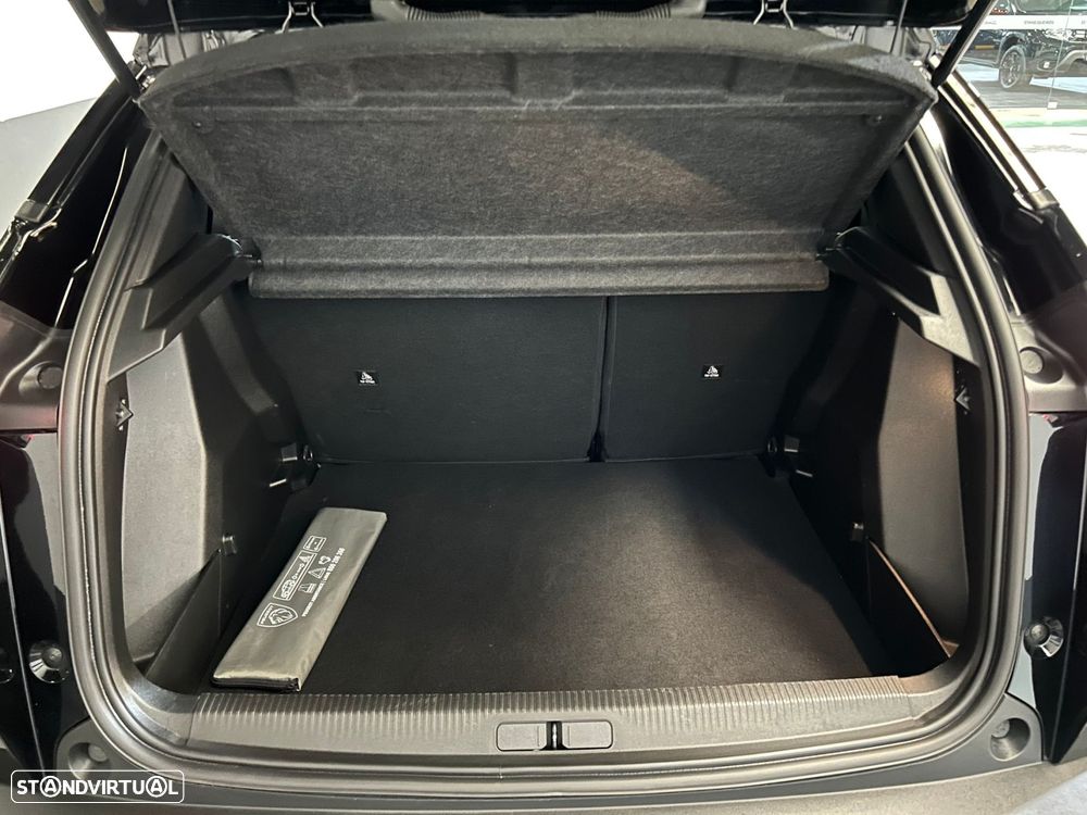 Peugeot 2008 1.2 Hybrid Allure e-DCS6 - 17