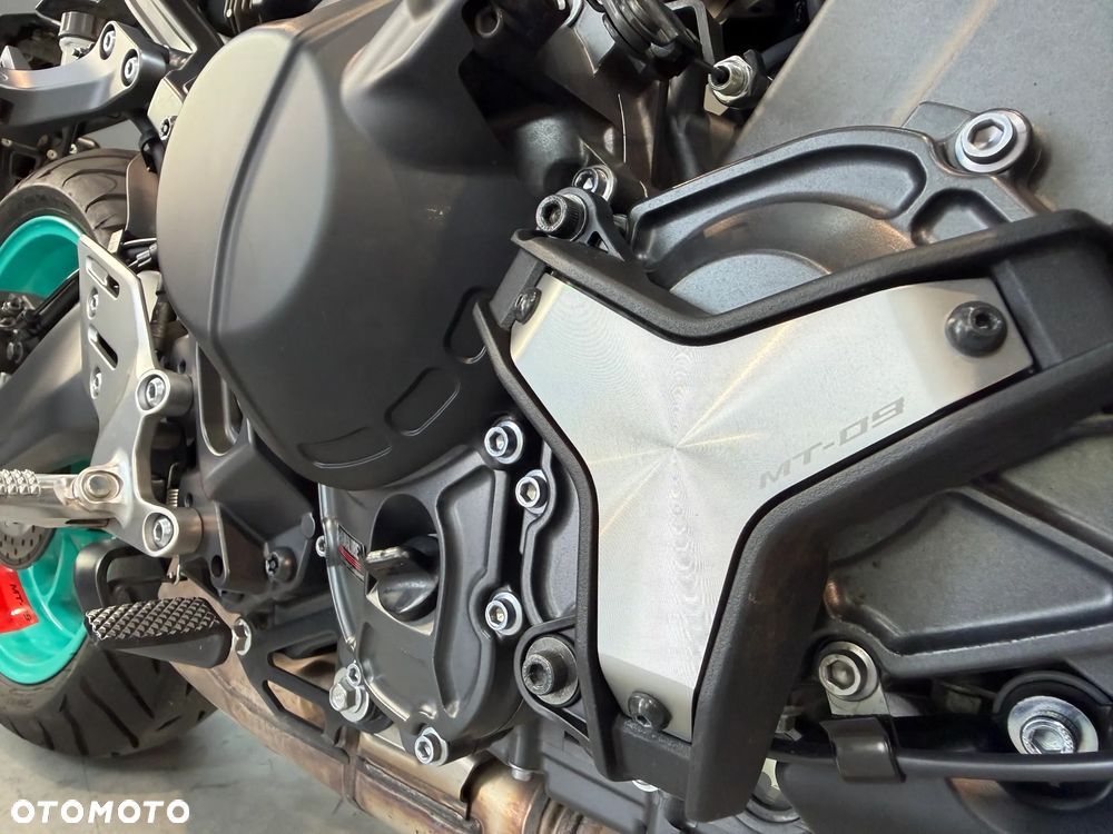 Yamaha MT - 16