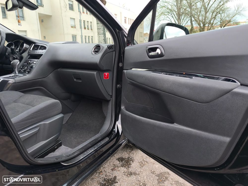 Peugeot 5008 1.6 BlueHDi Allure EAT6 - 13