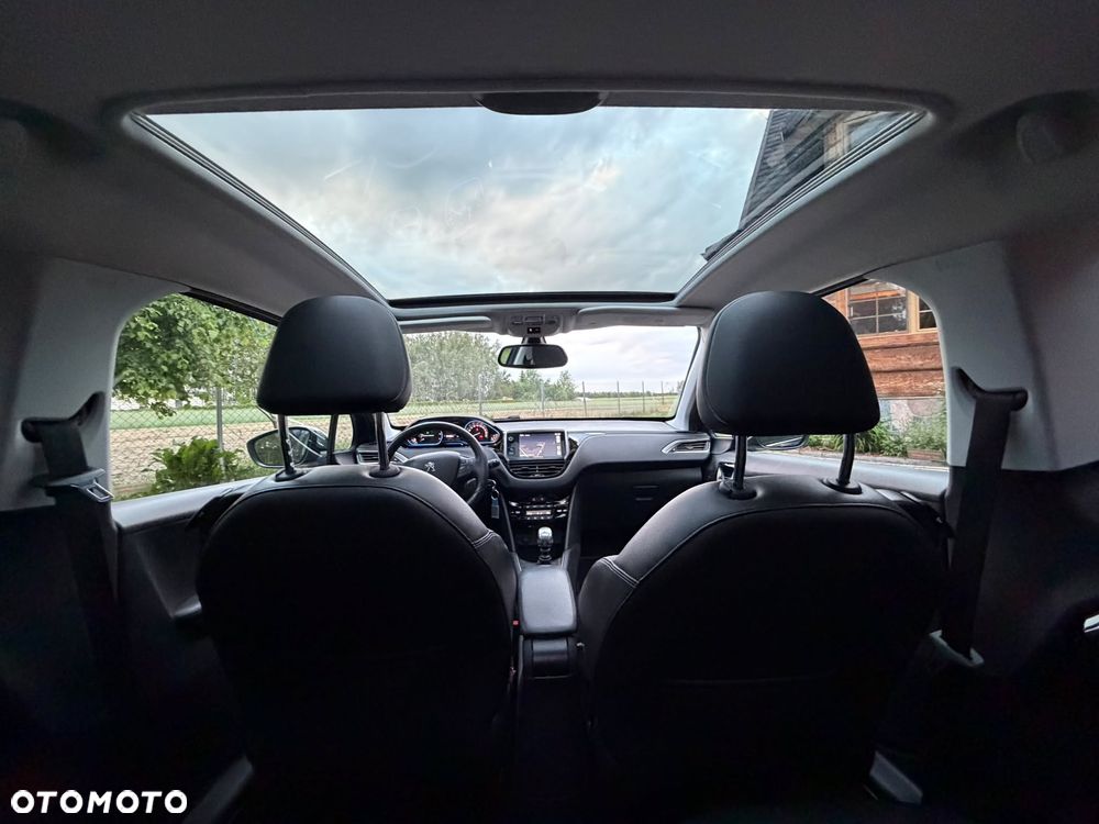 Peugeot 208 1.6 THP Allure - 40