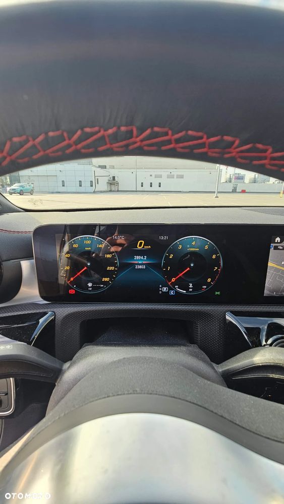 Mercedes-Benz CLA 200 AMG Line 7G-DCT - 17