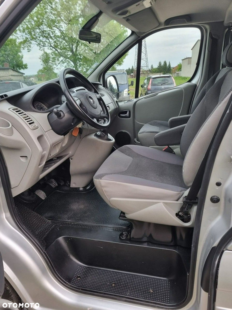 Opel Vivaro - 8