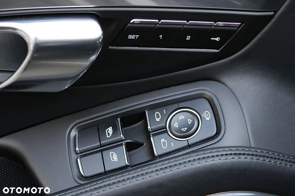 Porsche 911 Carrera PDK - 16