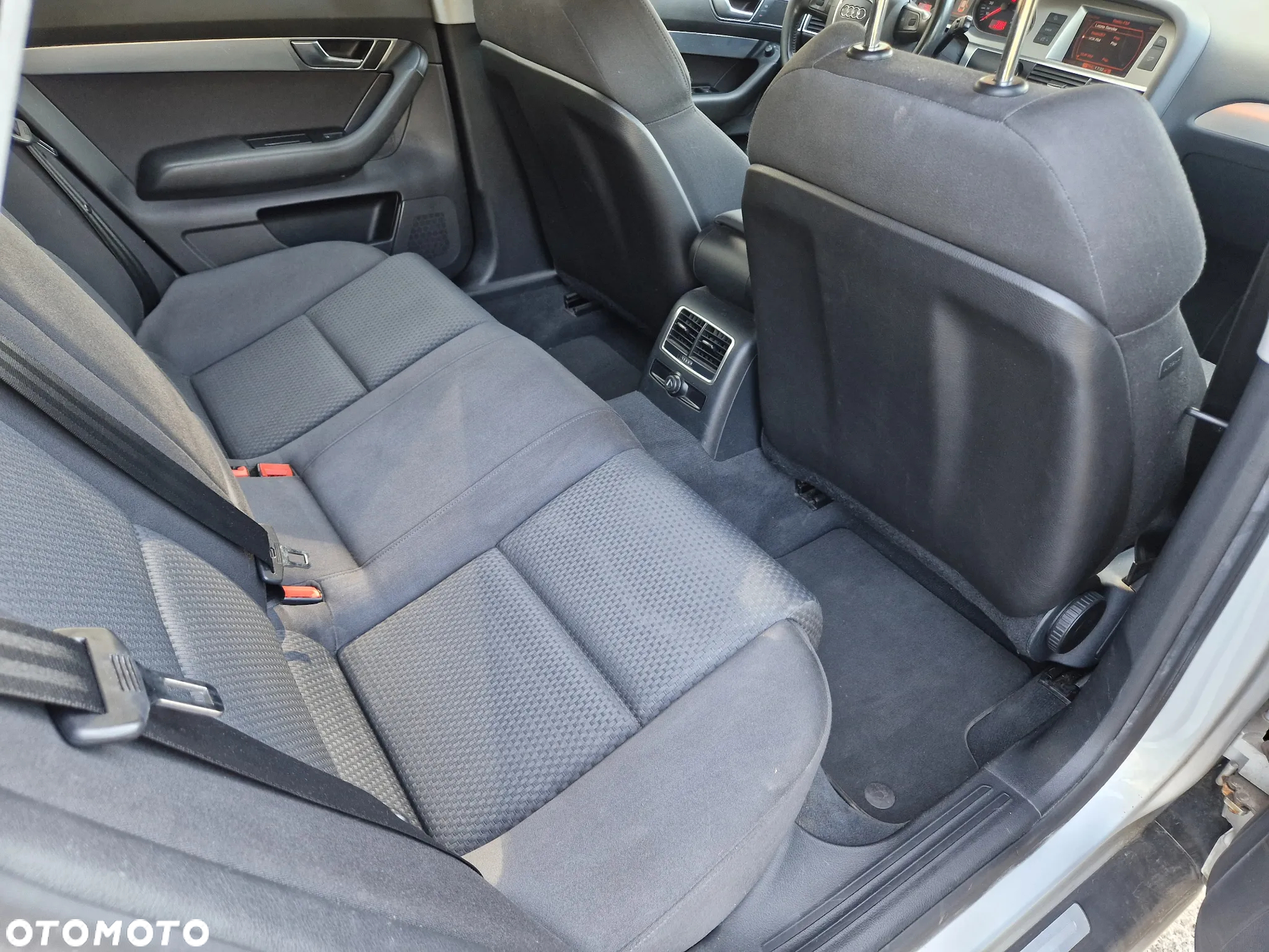 Audi A6 Avant 2.0 TDI DPF - 9