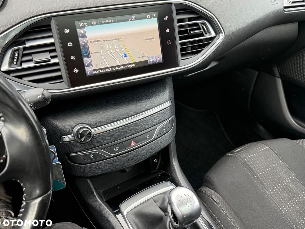 Peugeot 308 - 24