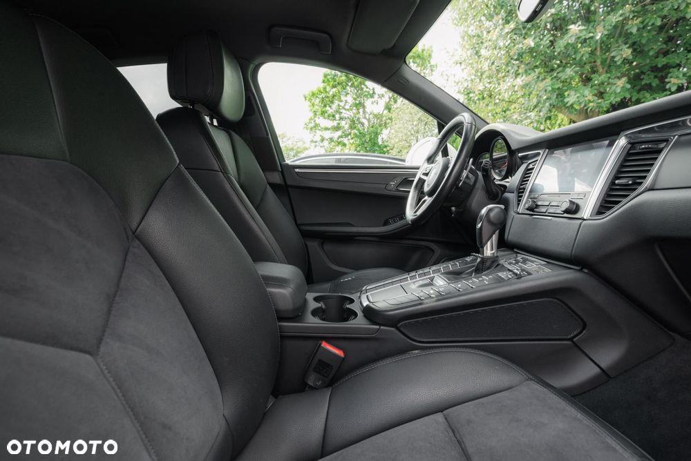 Porsche Macan Standard - 34