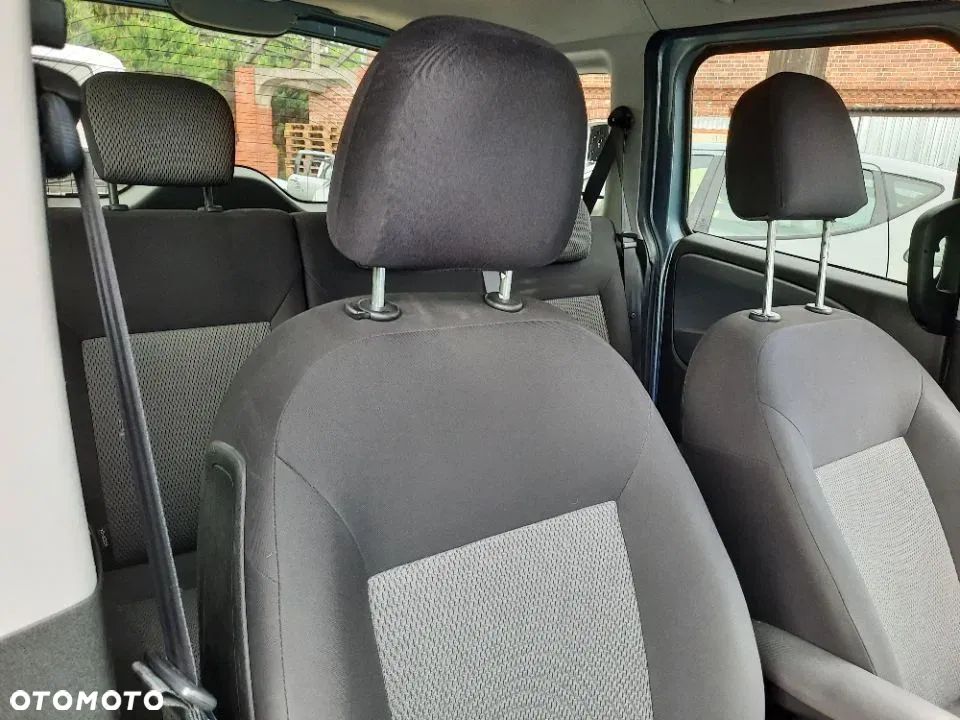 Fiat Doblo II 2 Fotel kierowcy pasażera Fotele 2 rząd Fotele grzane tapicerka boczki drzwi  EUROPA ŁADNE - 14