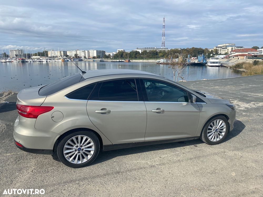 Ford Focus 1.0 EcoBoost Start Stop Titanium - 6