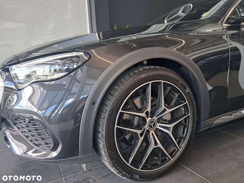 Mercedes-Benz Klasa E 220 d mHEV 4-Matic All-Terrain Avantgarde 9G-Tronic - 11