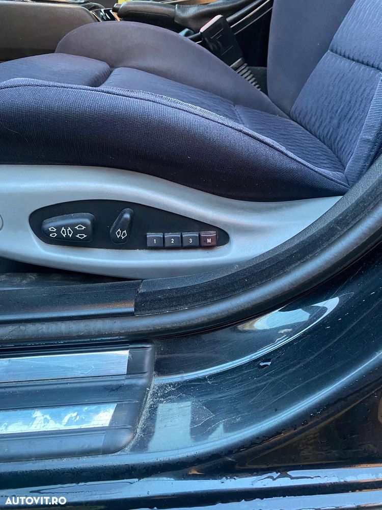 BMW Seria 3 325xi Edition Sport - 10