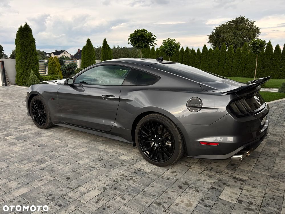 Ford Mustang - 5