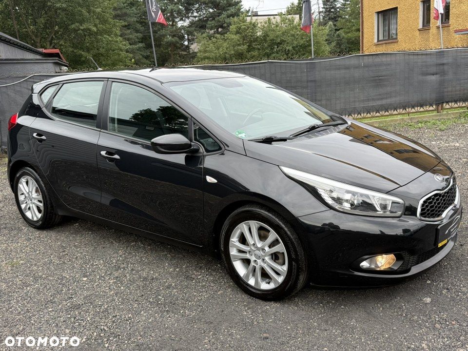 Kia Ceed 1.6 GDI Dream-Team Edition - 5