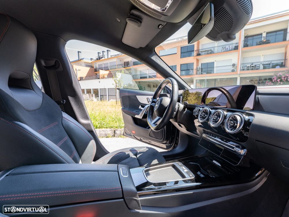 Mercedes-Benz CLA 250 e AMG Line - 1