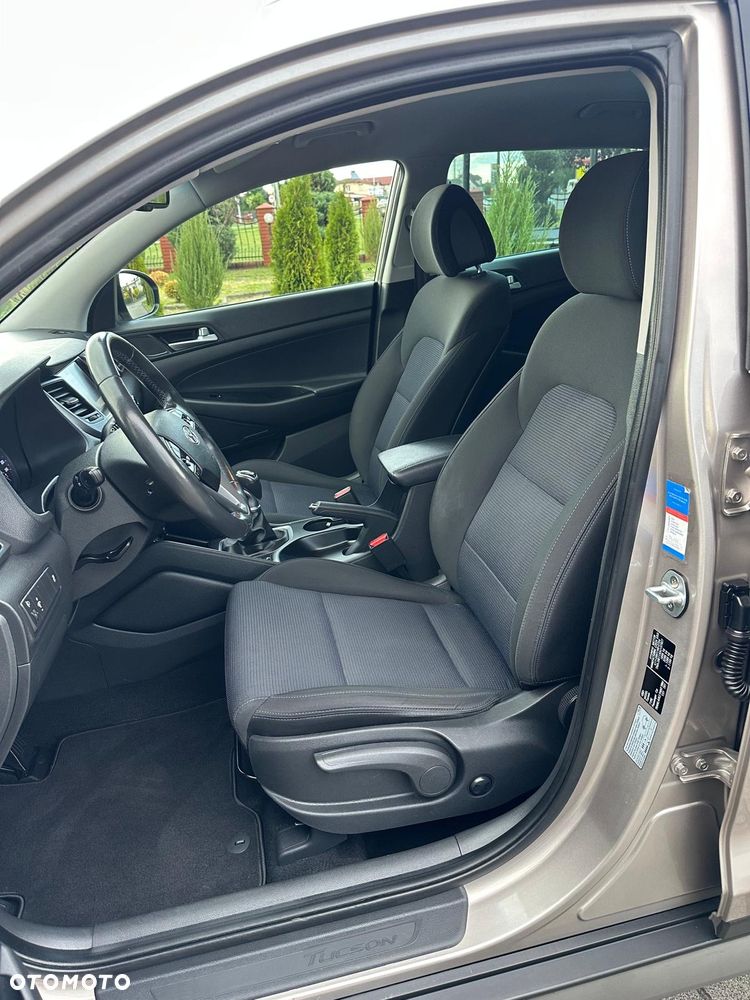 Hyundai Tucson 1.6 GDI BlueDrive Design 2WD - 16