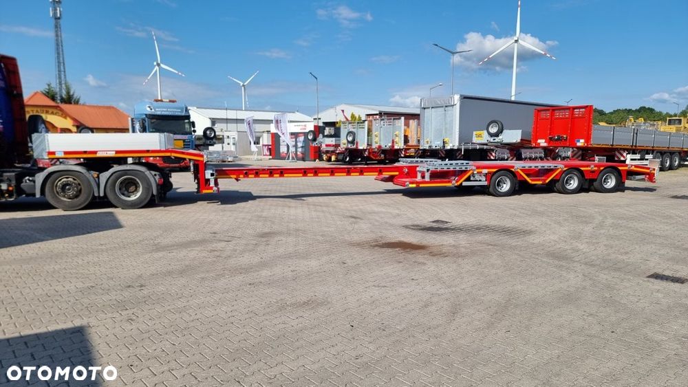 MAX Trailer 3 osiowe semi pod ciągnik lowdeck - 5