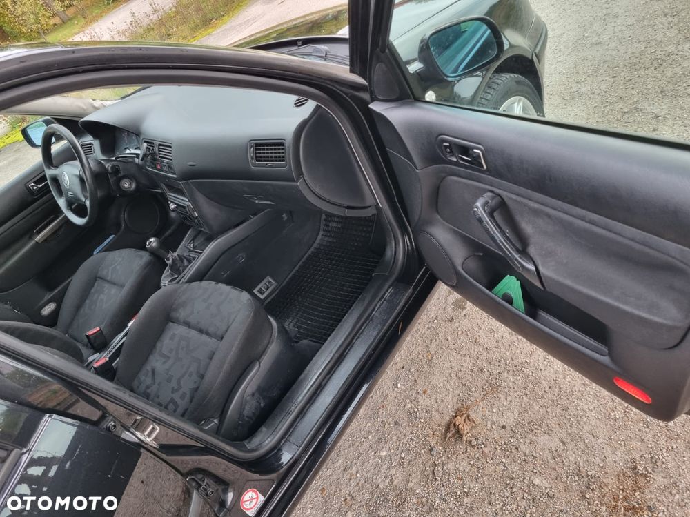 Volkswagen Bora Variant 1.6 - 10
