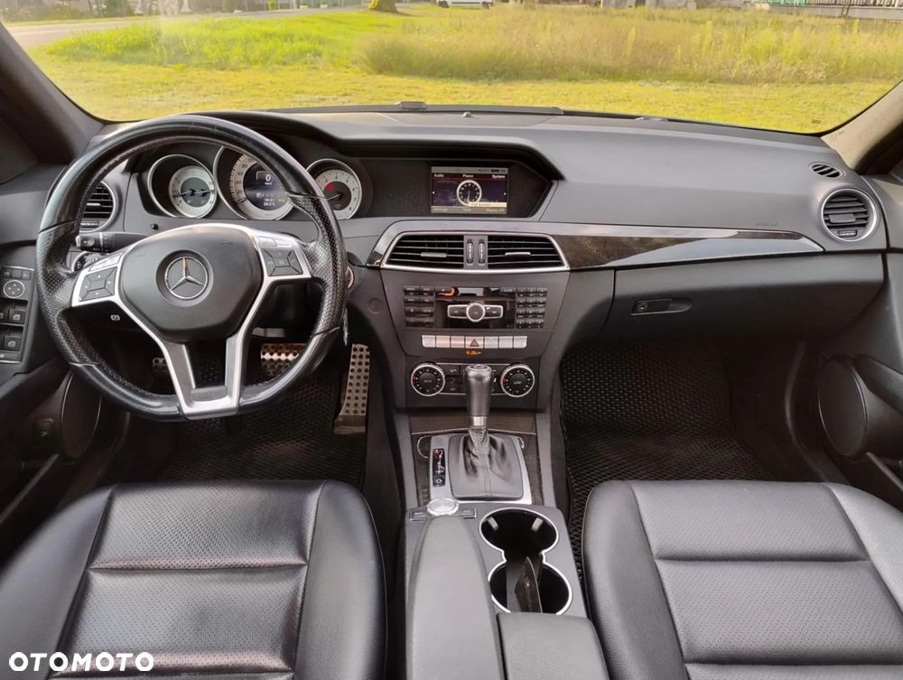 Mercedes-Benz Klasa C 350 4Matic (BlueEFFICIENCY) 7G-TRONIC Avantgarde - 11