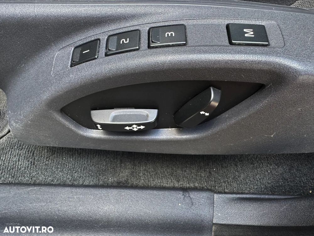 Volvo XC 60 D4 Geartronic Summum - 9