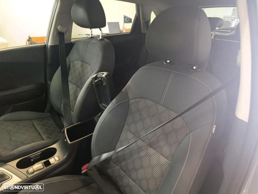 Kia Niro 1.6 GDi PHEV Urban - 7