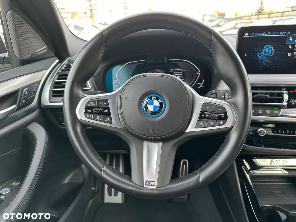 BMW iX3 80kWh Impressive - 22