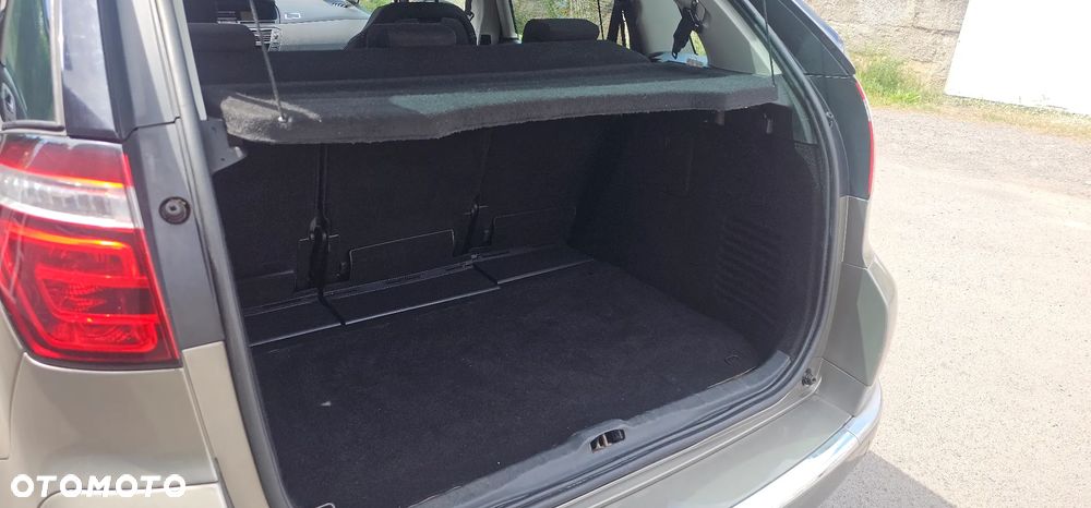 Citroën C4 Picasso 1.6 HDi Impress - 15