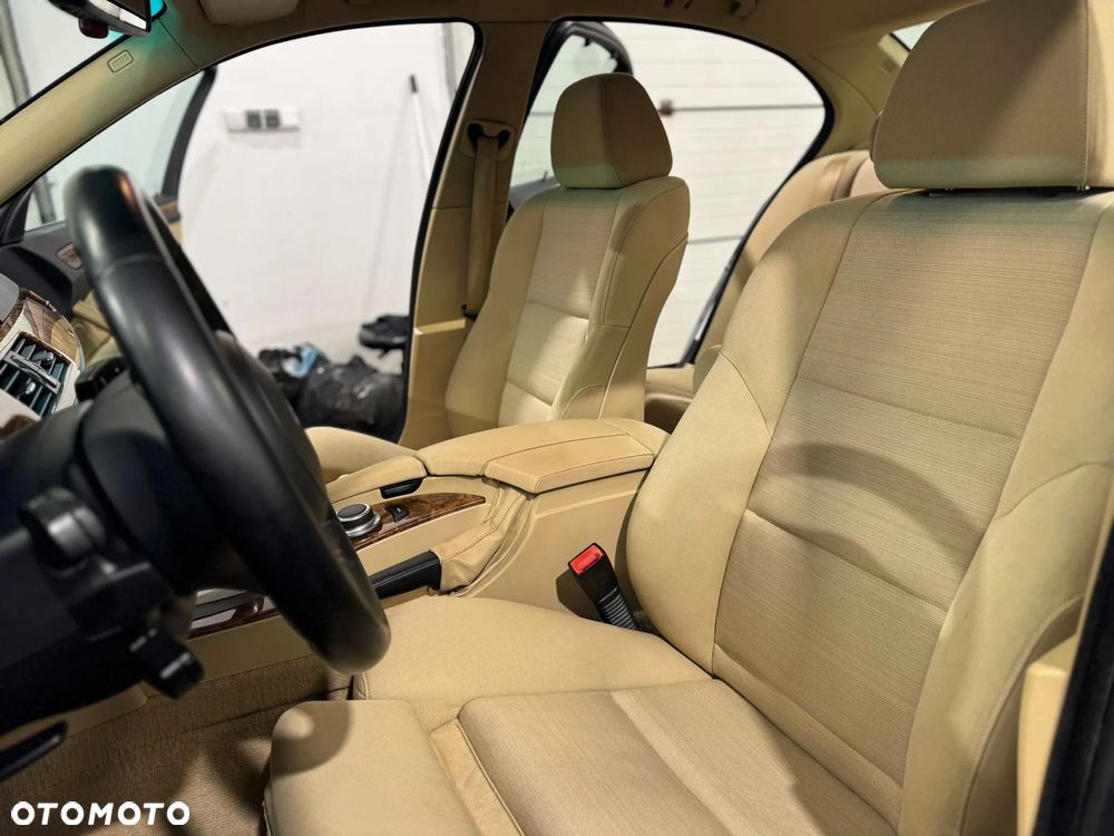 BMW Seria 5 - 15