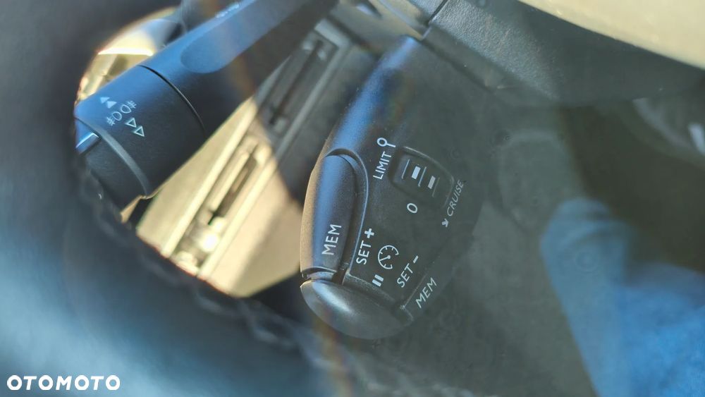 Peugeot 3008 BlueHDi 130 Stop & Start Allure - 23