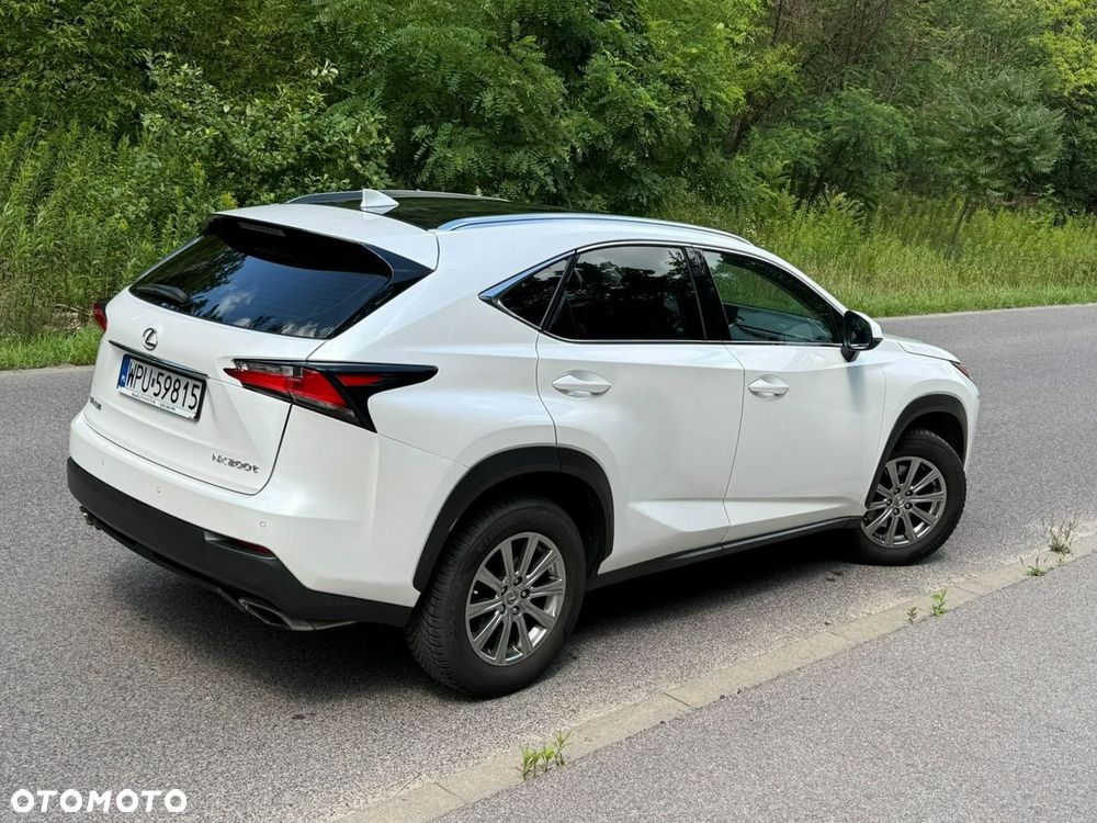 Lexus NX 200t AWD Business Edition - 10