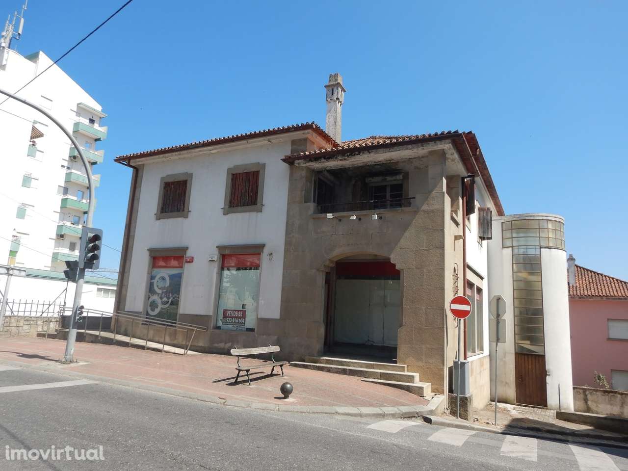 Imóvel Histórico de 1944 para Renovação - Grande imagem: 2/20