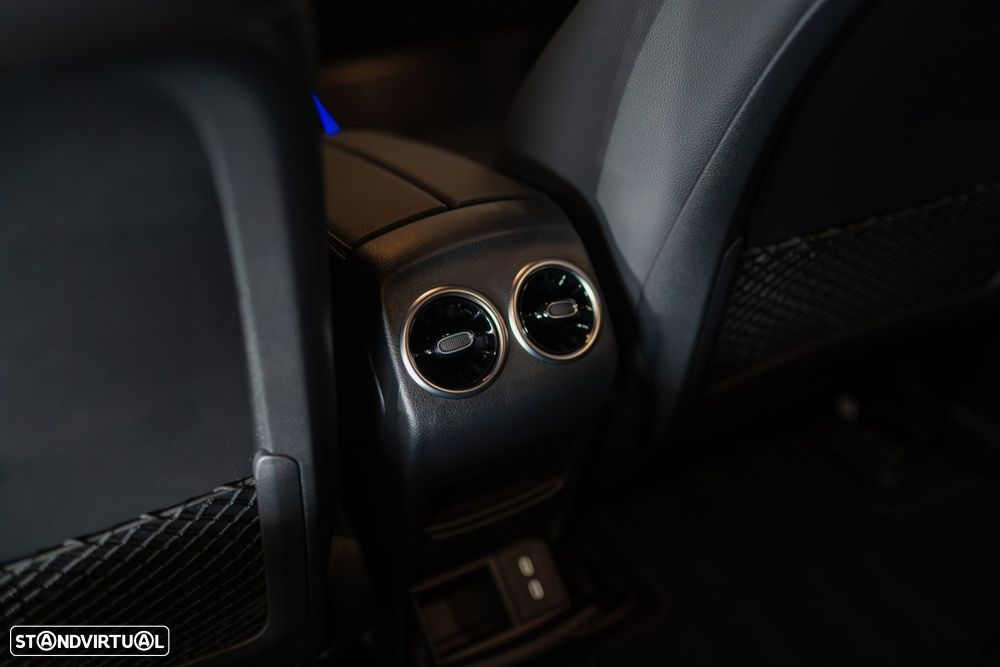 Mercedes-Benz EQA 300 4Matic AMG Line - 41