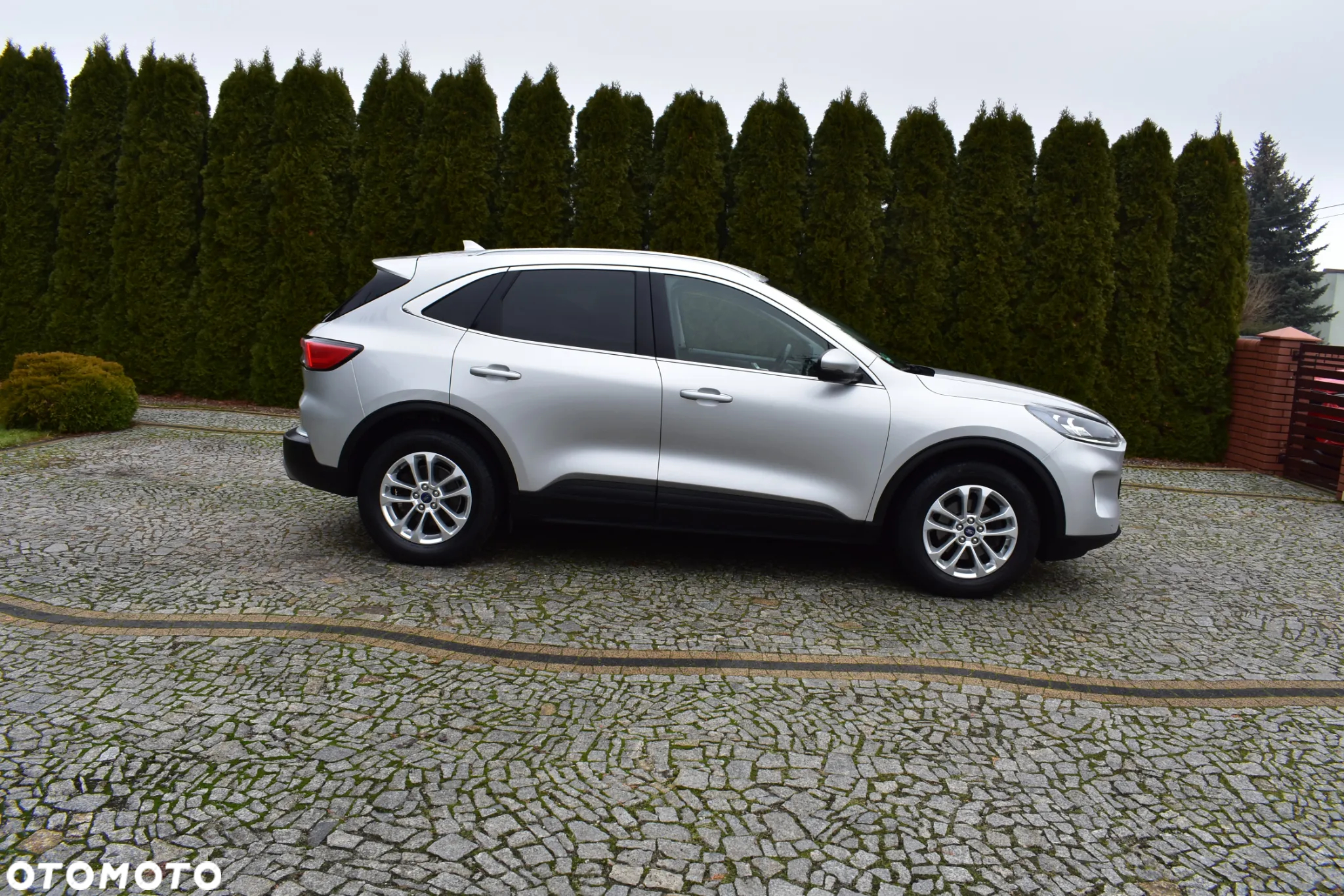 Ford Kuga 2.0 TDCi 2x4 Titanium - 19