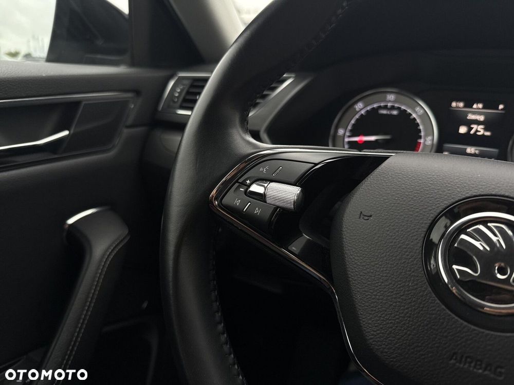Skoda Superb 2.0 TDI Style DSG - 18