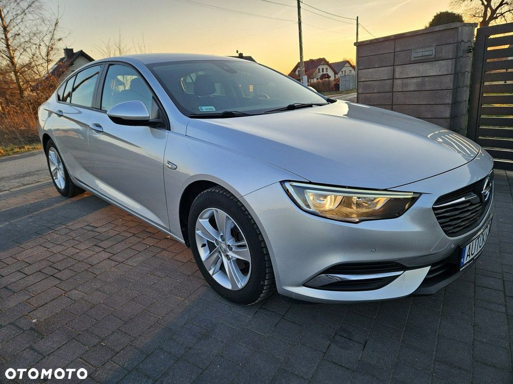 Opel Insignia - 1